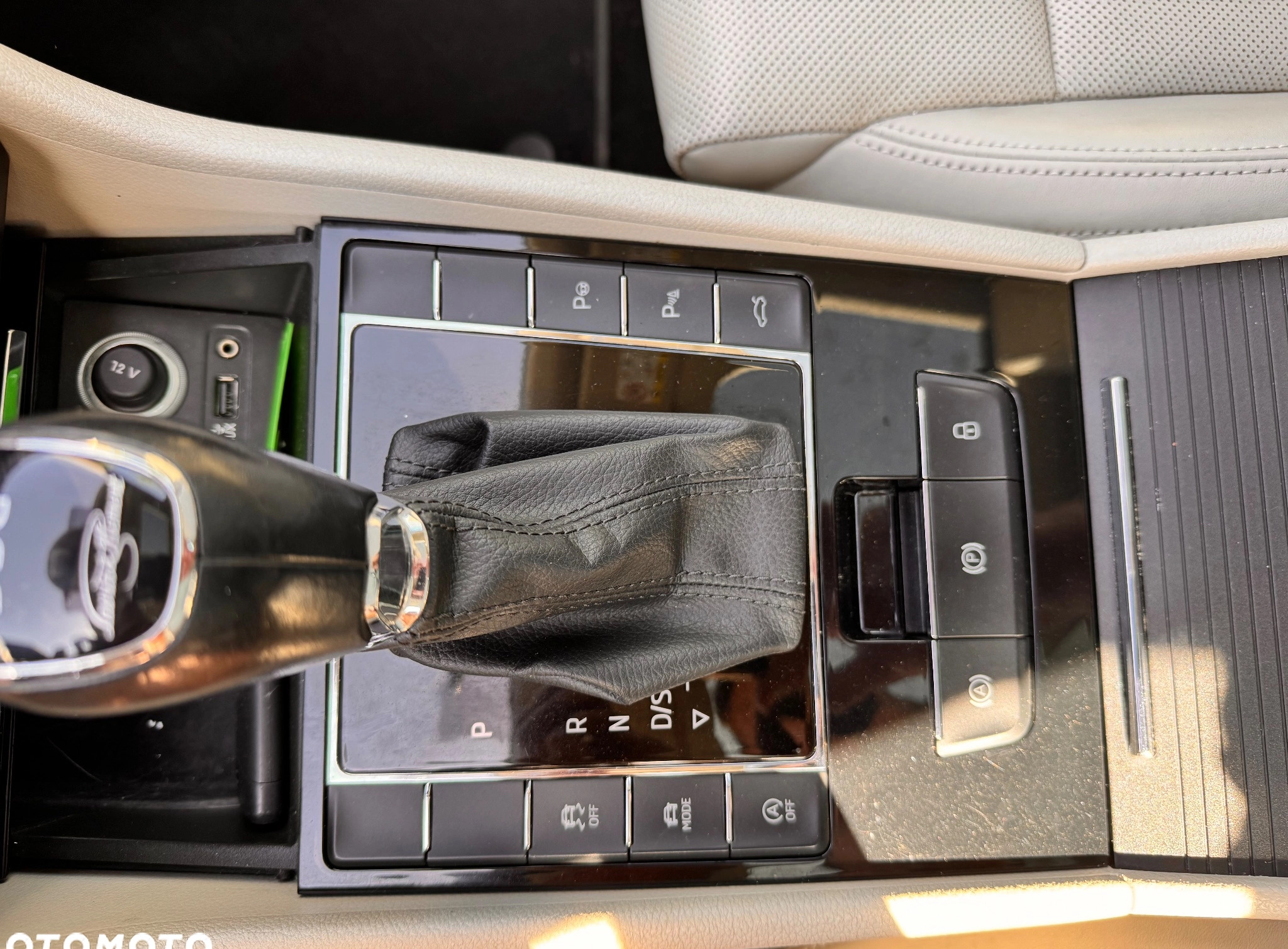 Skoda Superb cena 37900 przebieg: 261191, rok produkcji 2015 z Sztum małe 436
